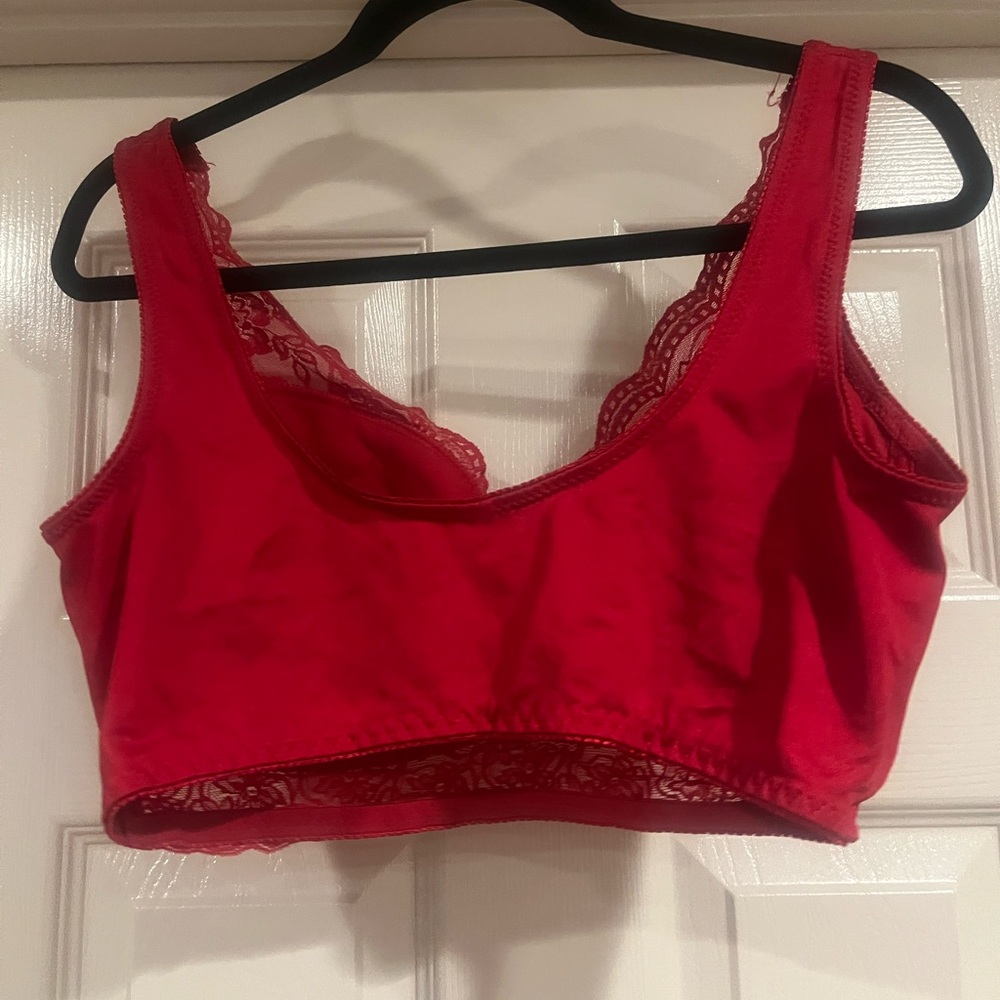 Rhonda Shear Red Lace Wireless Bralette - Picture 2 of 2